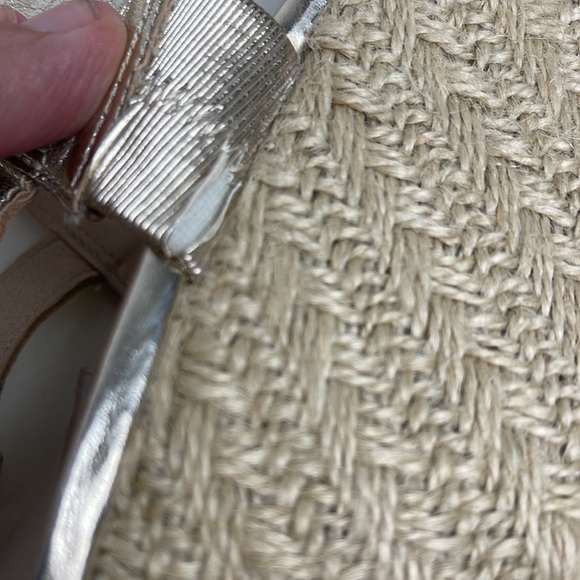 Montego Bay club metallic gold wedgies size 10. - Picture 13 of 15